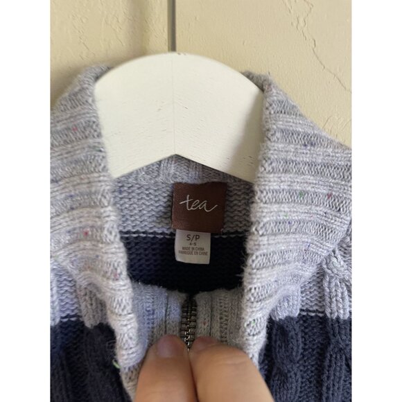 Tea Collection Size Small 4/5 Gray Navy Blue Cable Knit Mock Neck Full Zip Cardi - Picture 4 of 6